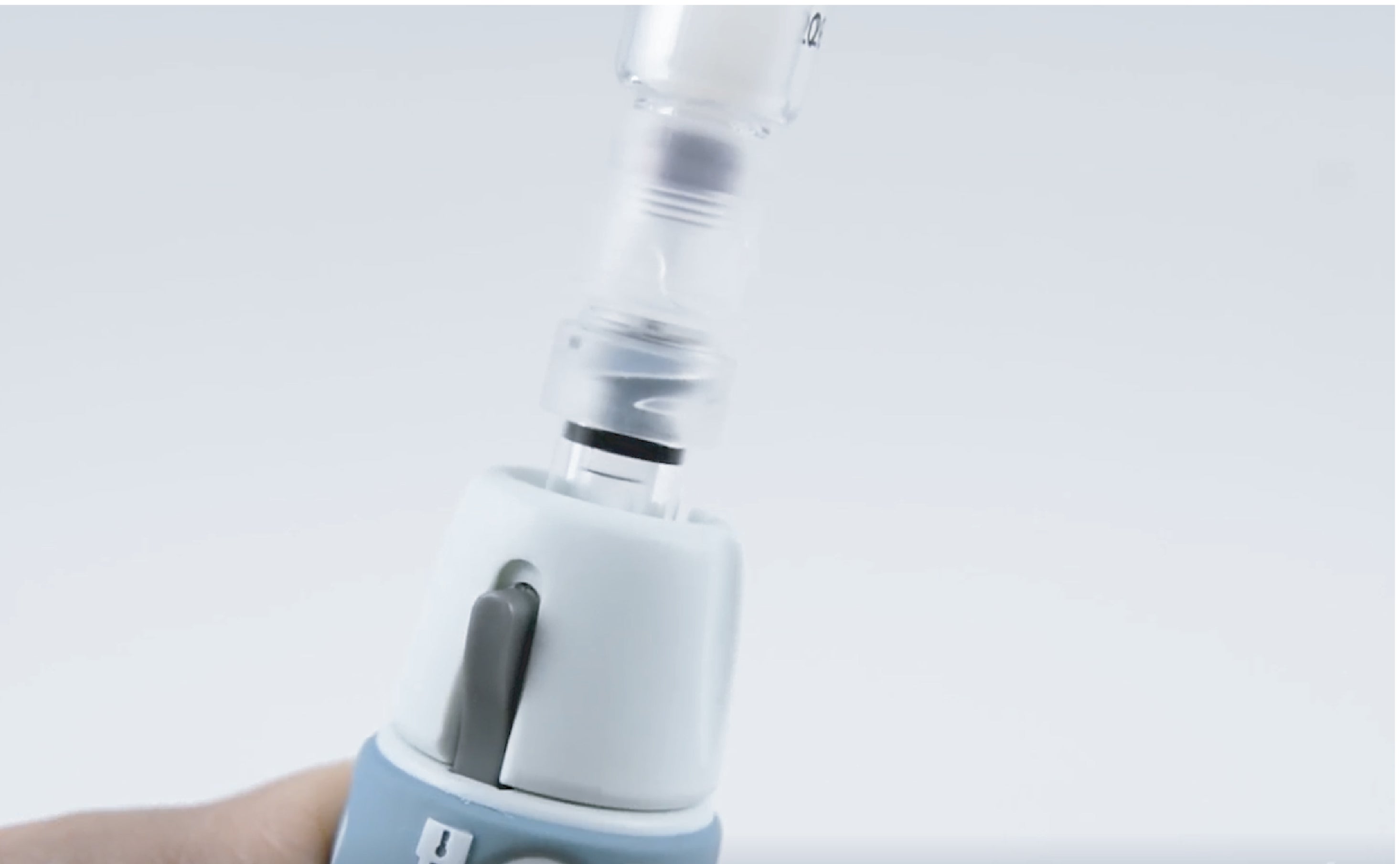 Load video: Prélever de l’insuline depuis un stylo prérempli